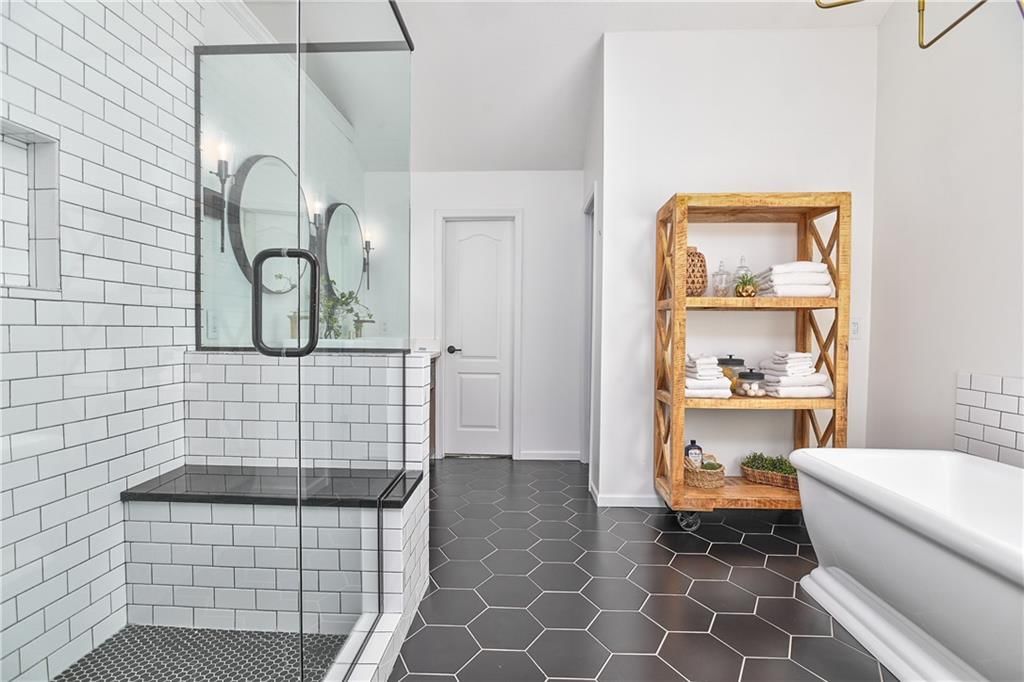 5008 W 158th Street — photo 32