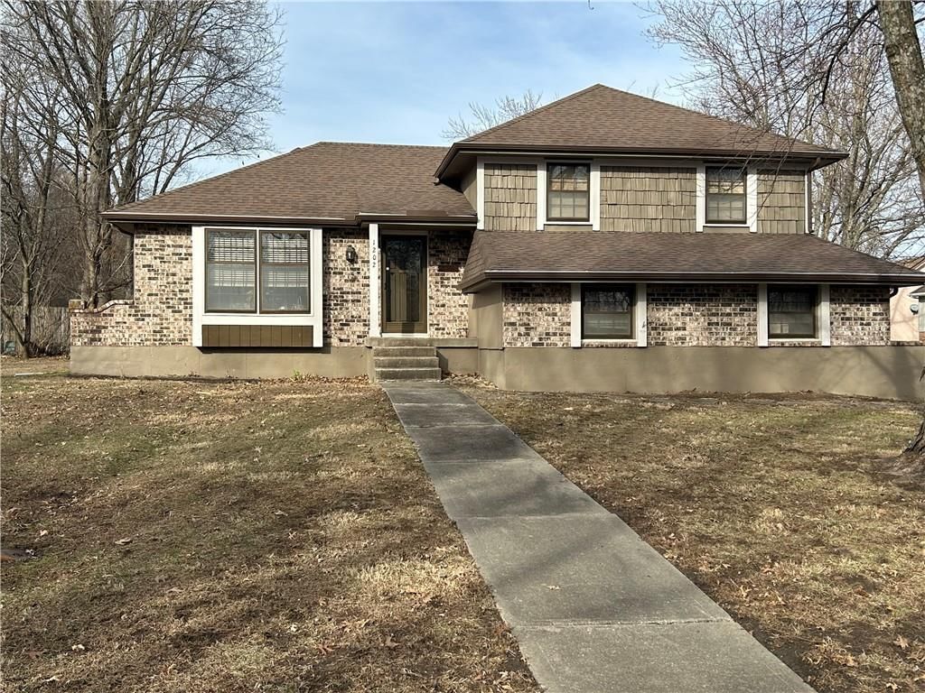 1202 W Elm Street — photo 2