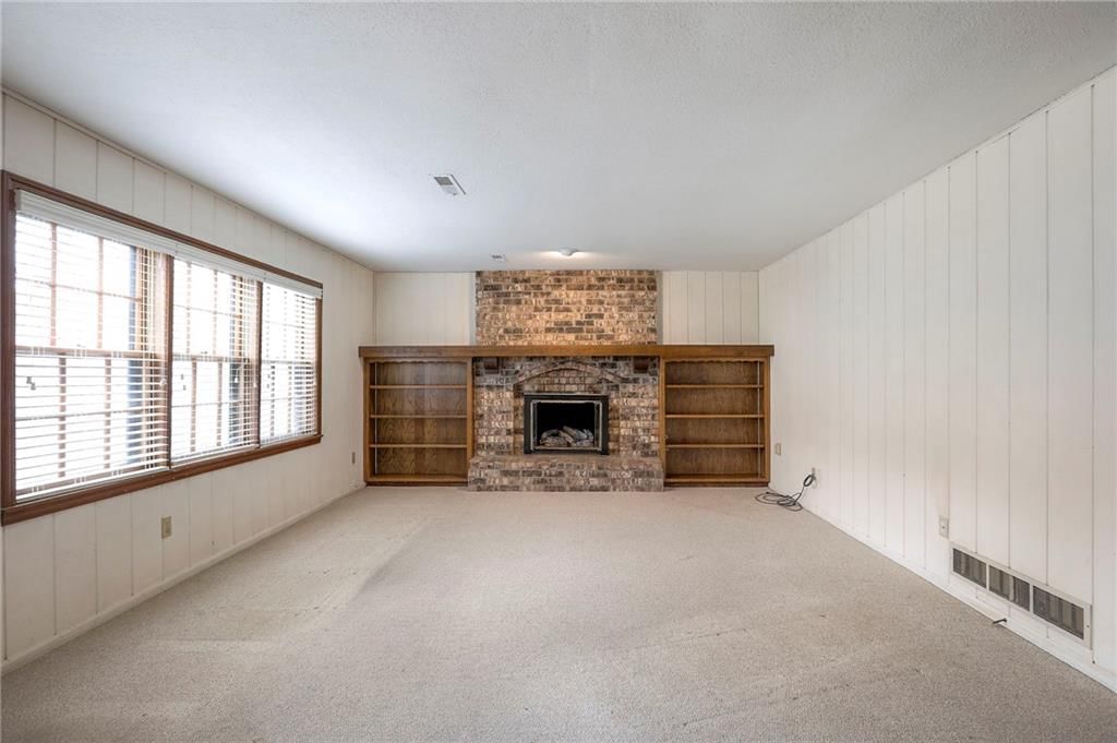 1202 W Elm Street — photo 15