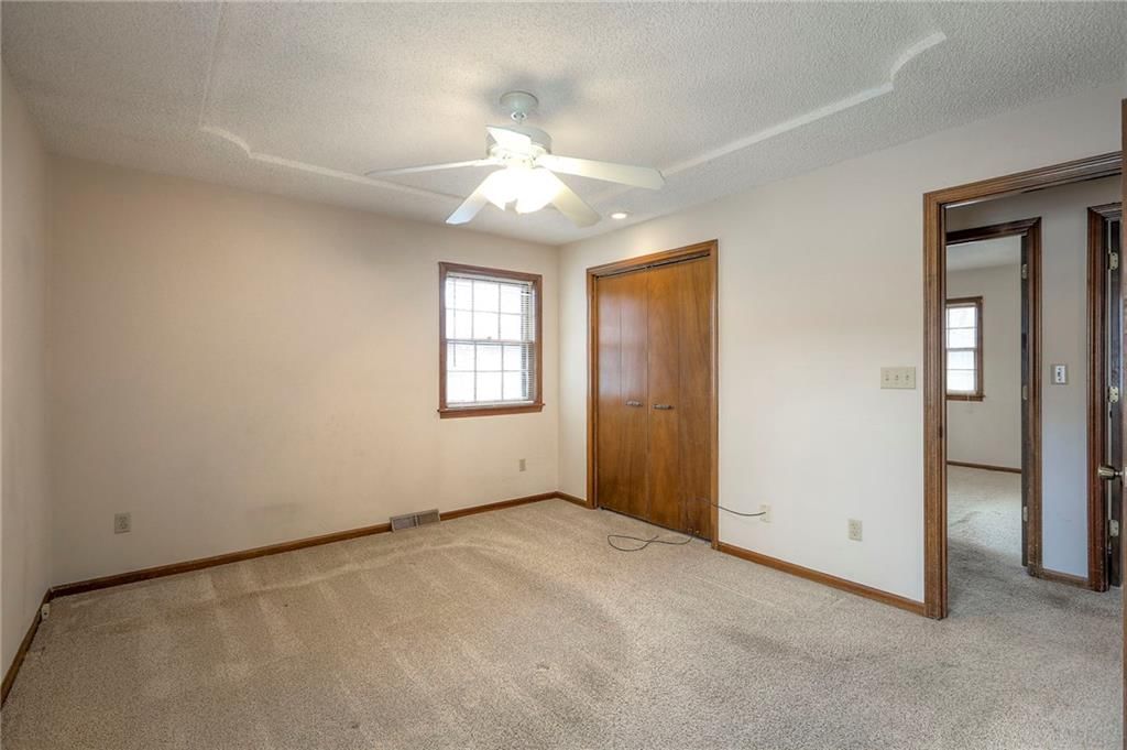 1202 W Elm Street — photo 18