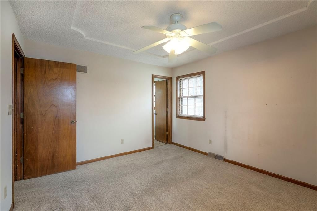 1202 W Elm Street — photo 19