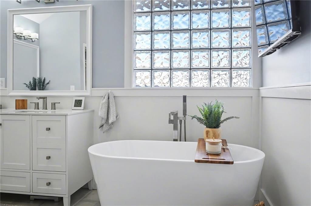 5511 Chouteau Street — photo 40