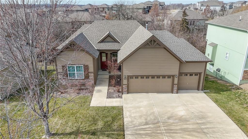 215 S Canyon Drive — photo 3