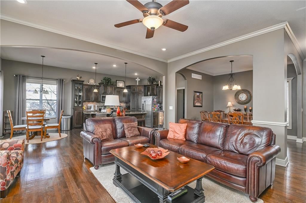 215 S Canyon Drive — photo 5
