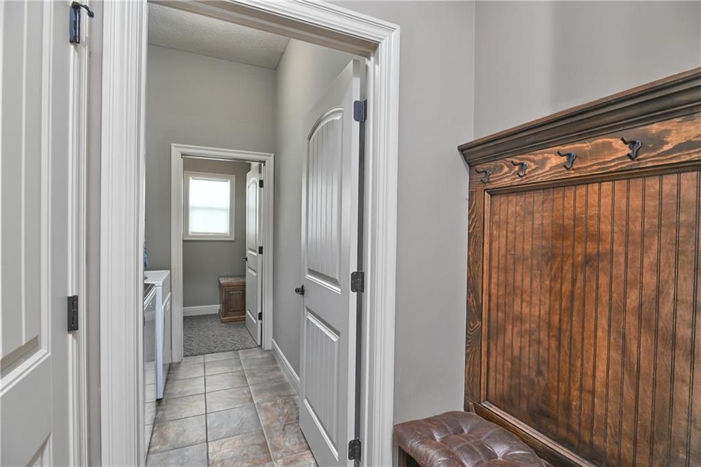 215 S Canyon Drive — photo 29