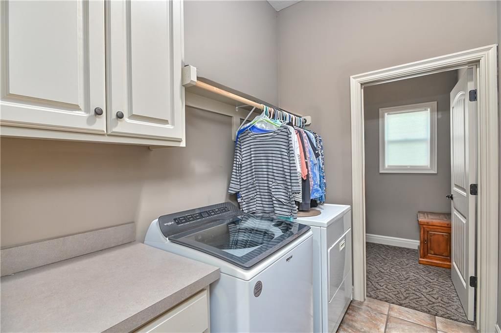 215 S Canyon Drive — photo 30