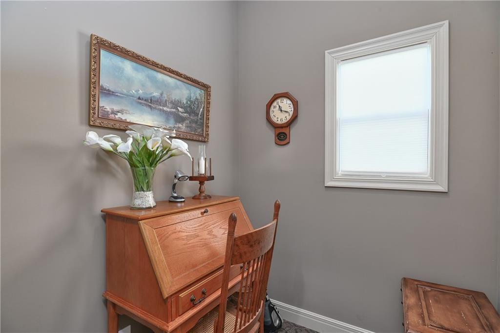 215 S Canyon Drive — photo 31