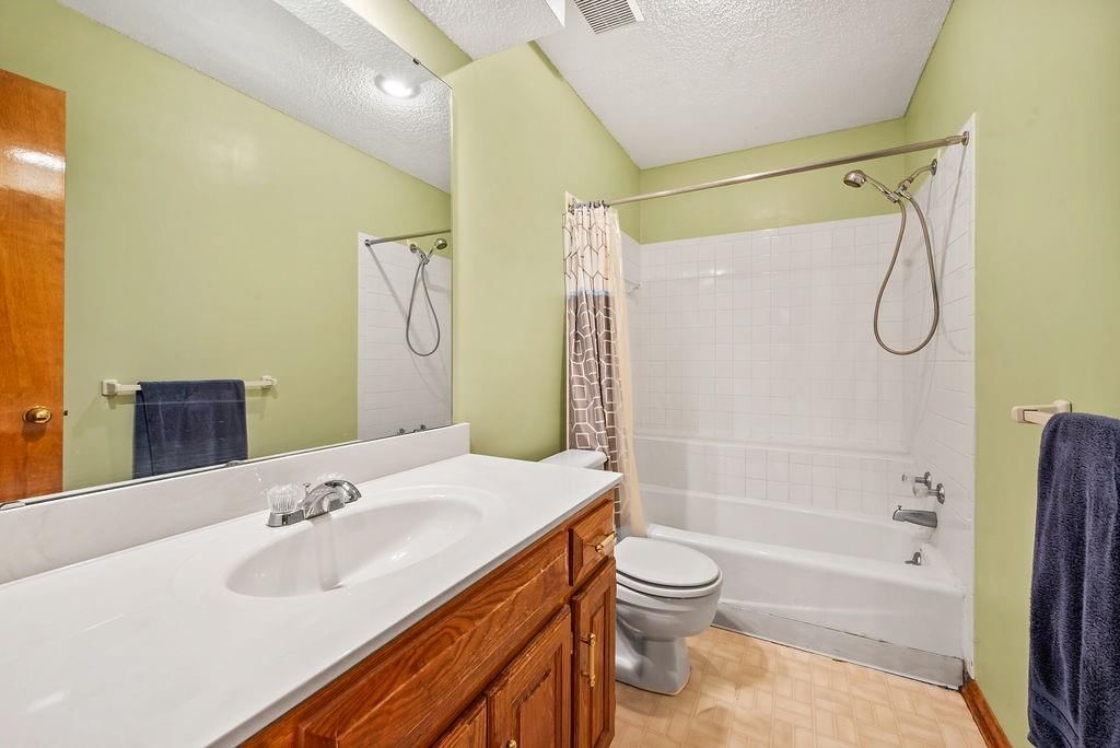 11607 Flint Street — photo 16