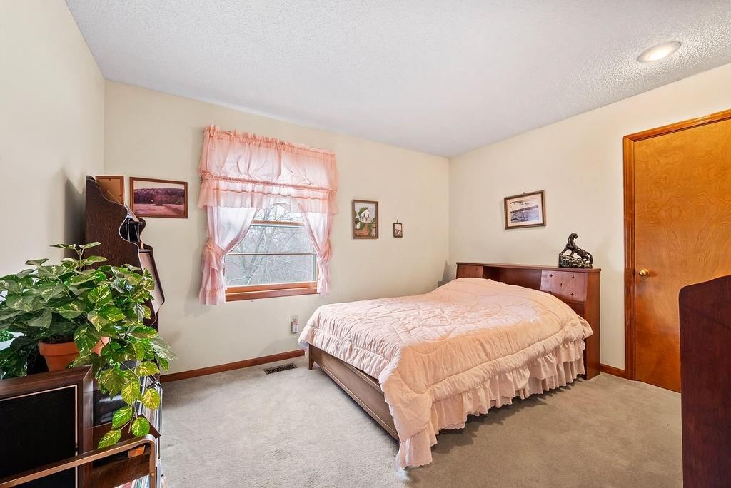 11607 Flint Street — photo 17