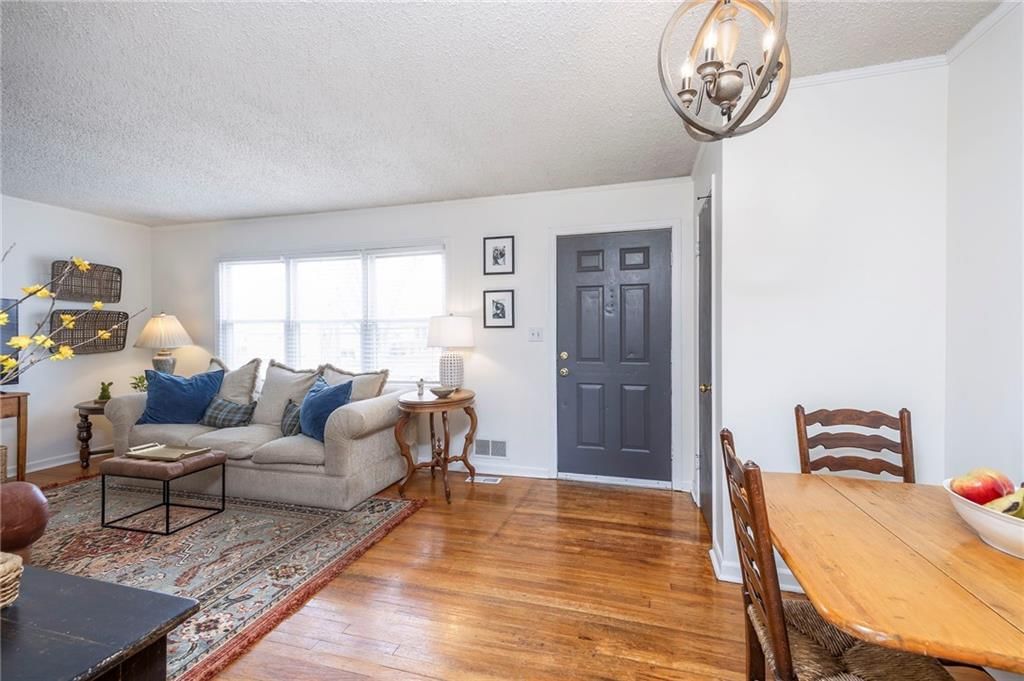 8601 W 69th Street — photo 10