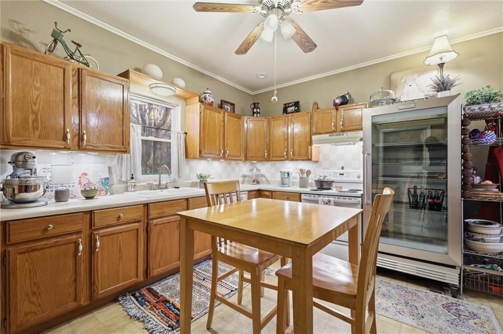 526 Kiowa Street — photo 8