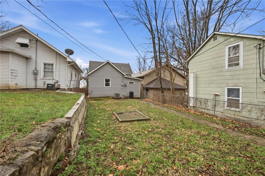 526 Kiowa Street — photo 23