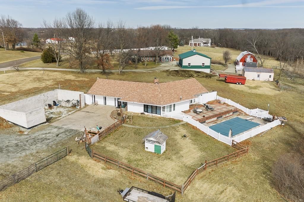 33248 199th Street, Leavenworth, KS