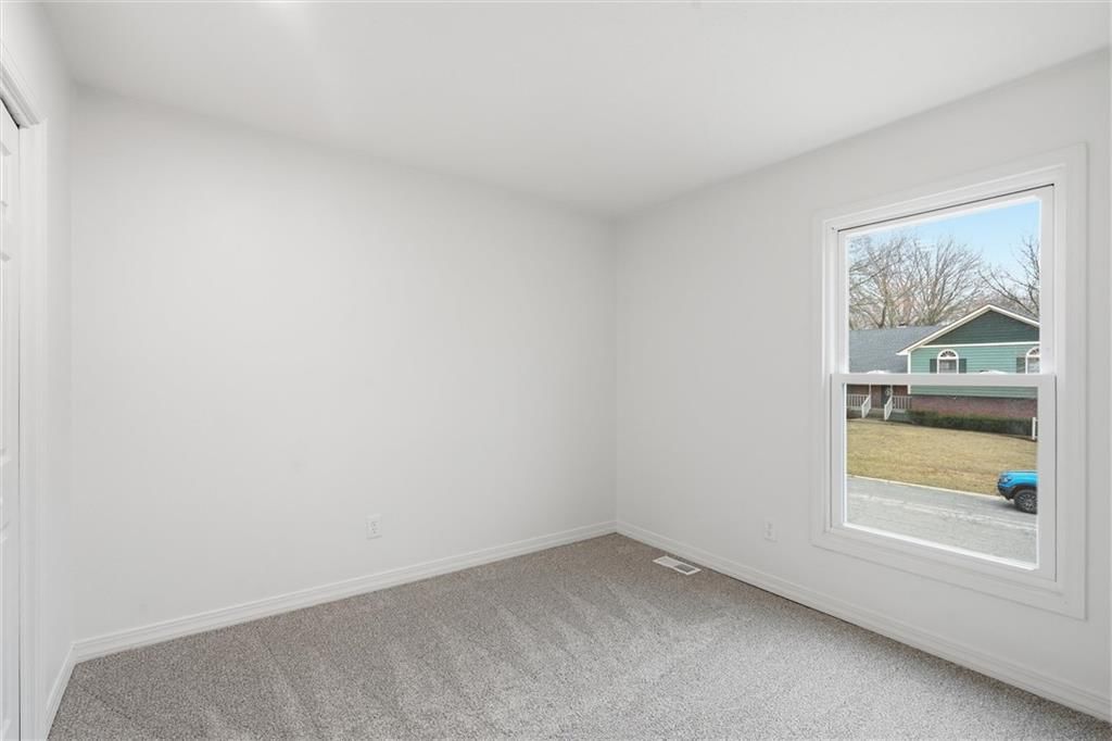 1200 SE 7th Street — photo 17