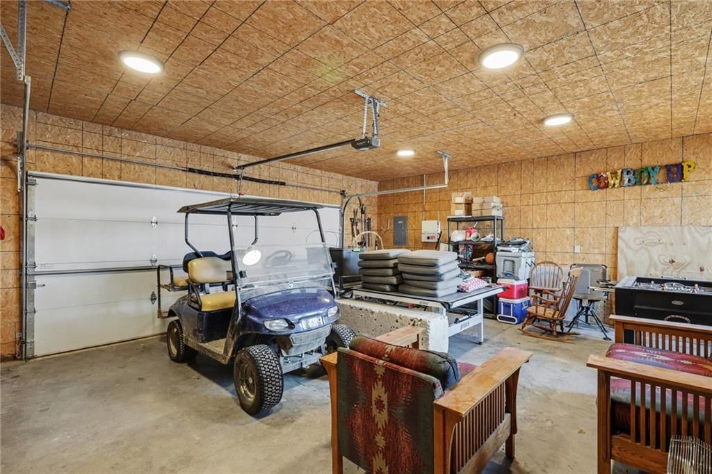 89 Maple Drive — photo 35