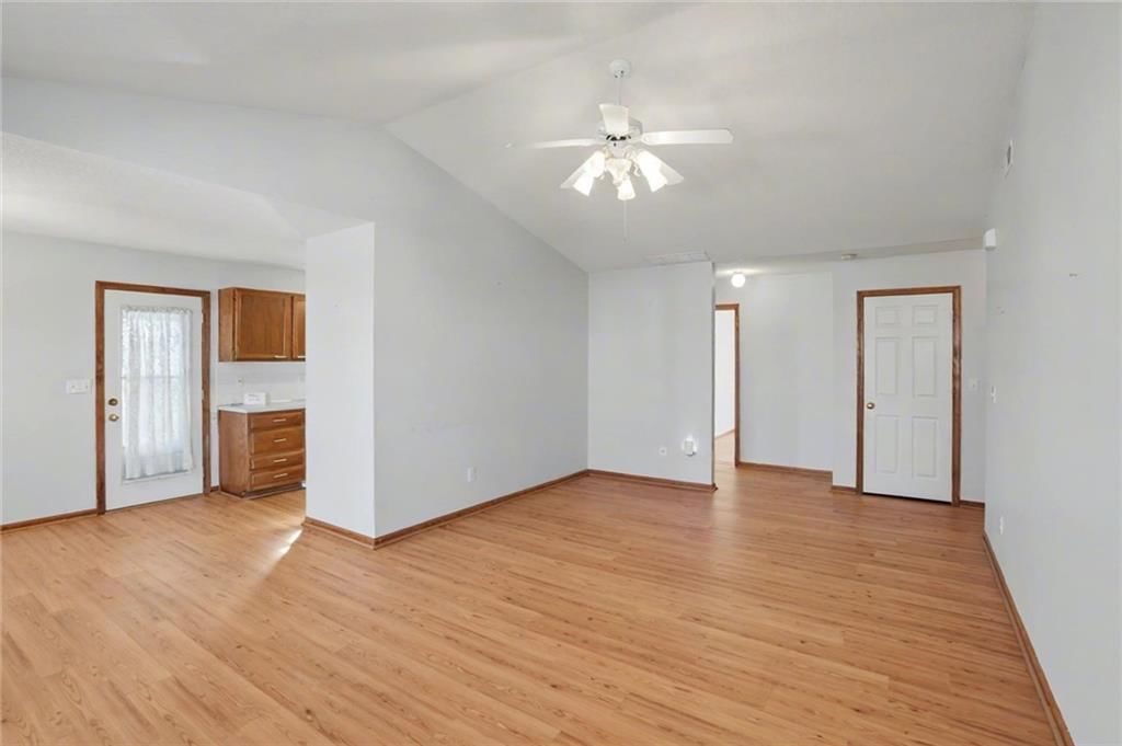 350 N Cottonwood Street — photo 7