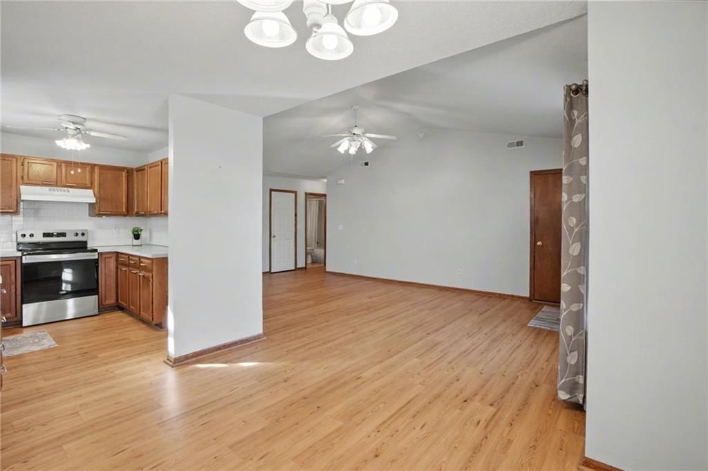 350 N Cottonwood Street — photo 12