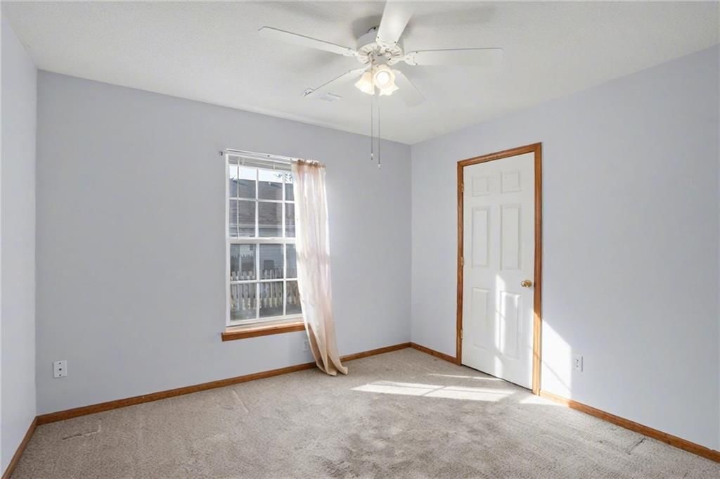 350 N Cottonwood Street — photo 16