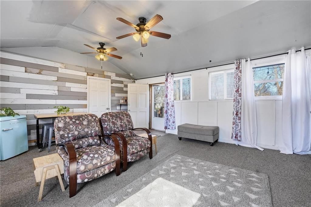 7414 N Troost Avenue — photo 3