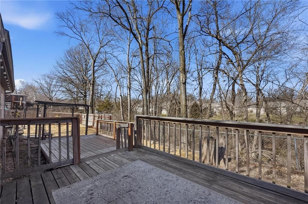 7414 N Troost Avenue — photo 18