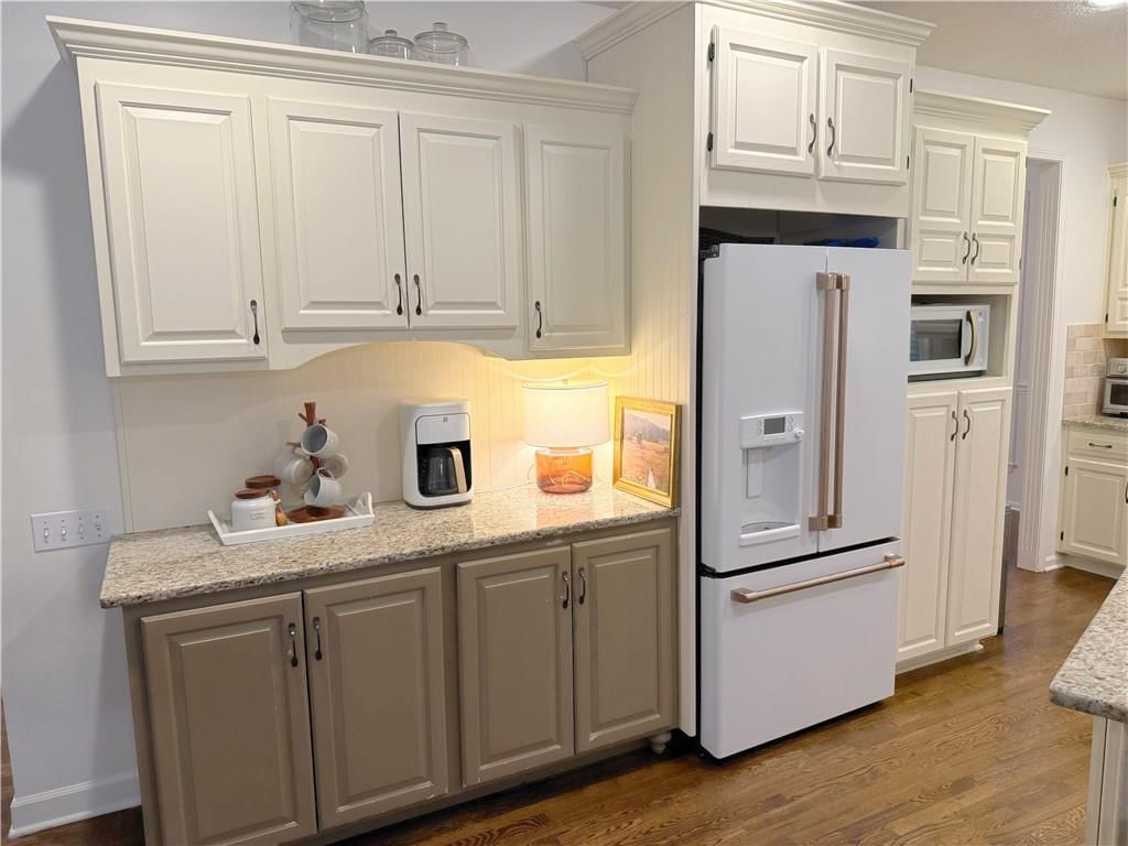 8410 W 145th Street — photo 6
