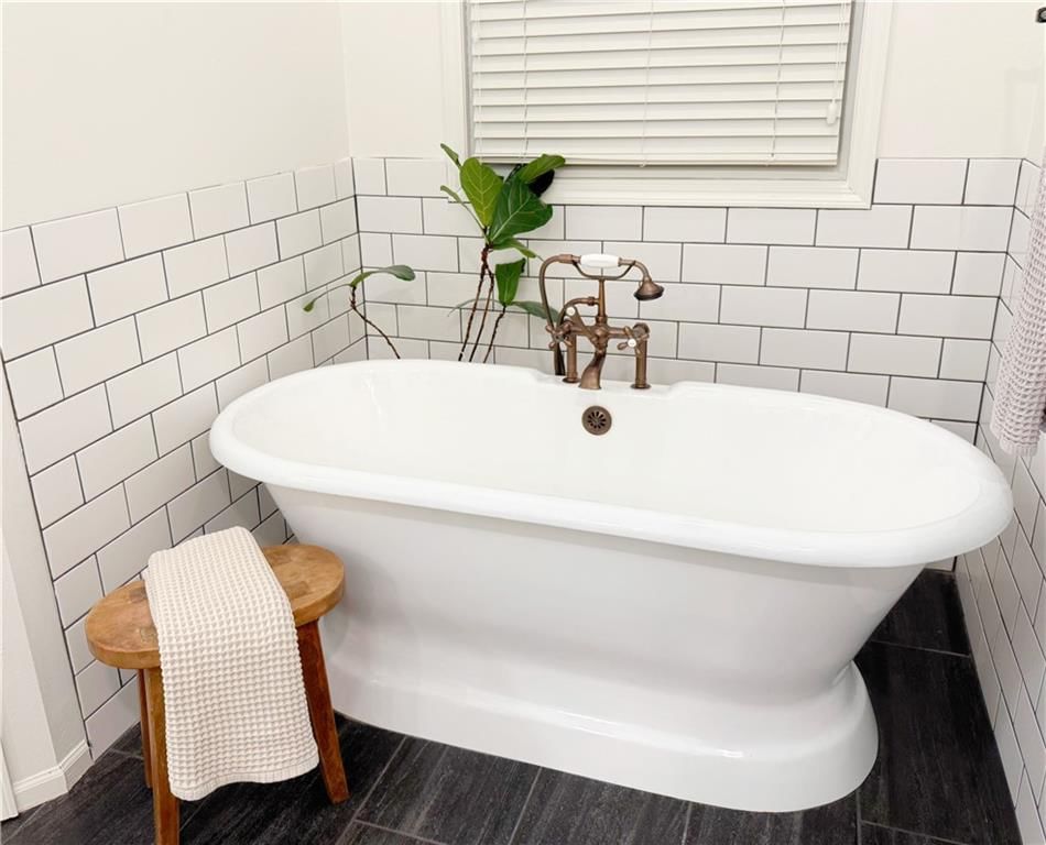8410 W 145th Street — photo 13