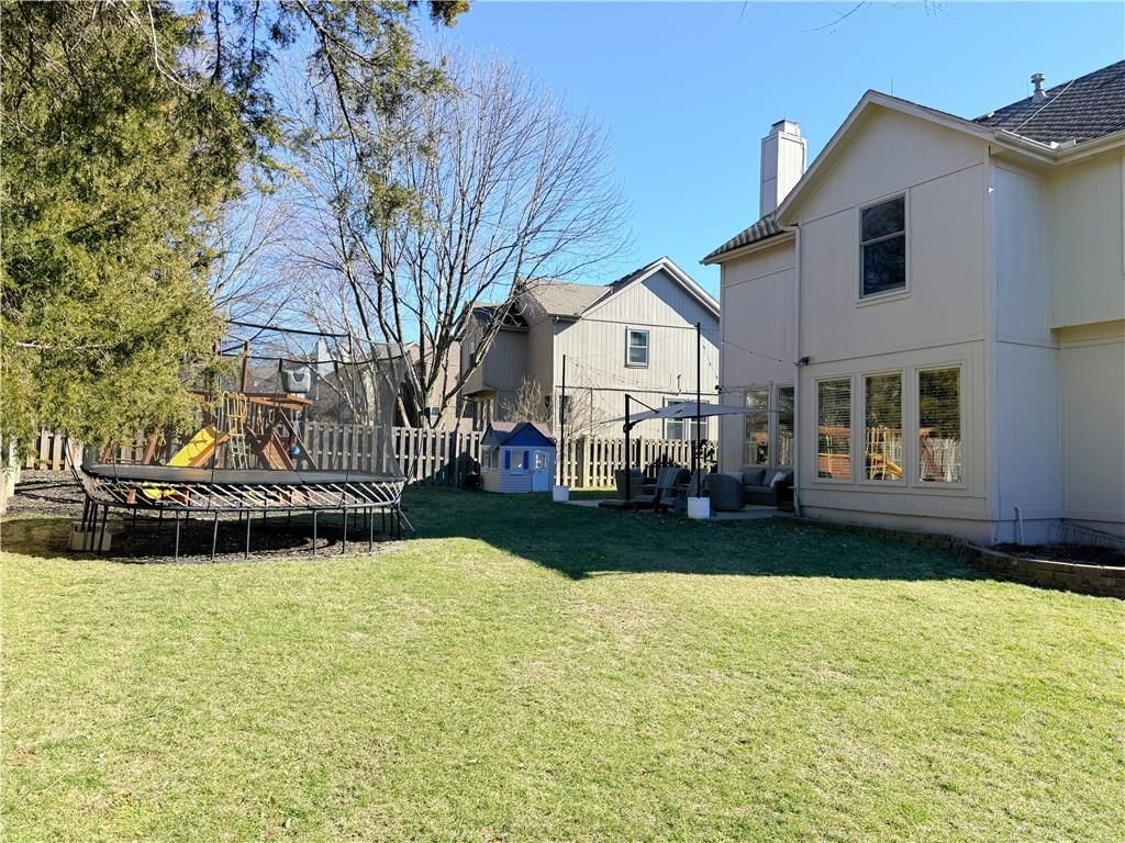 8410 W 145th Street — photo 31