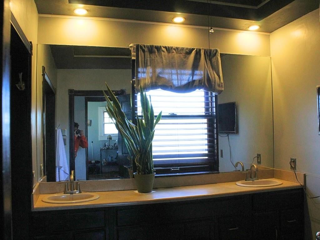 2247 Van Brunt Boulevard — photo 15