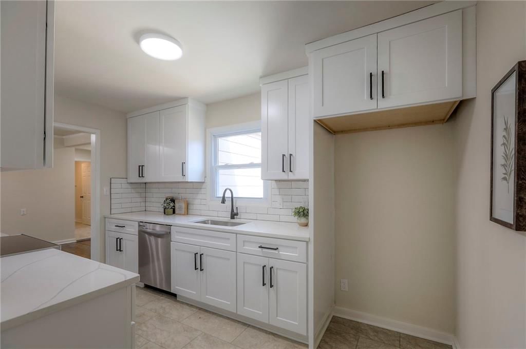 7115 Outlook Street — photo 8