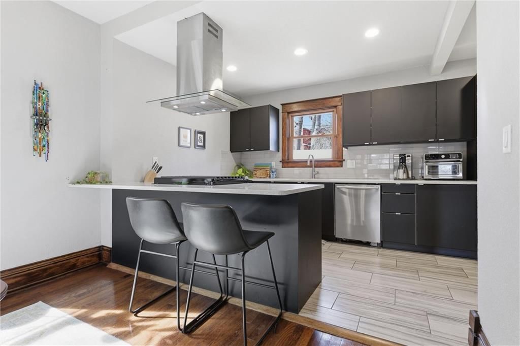4128 Mercier Street — photo 12