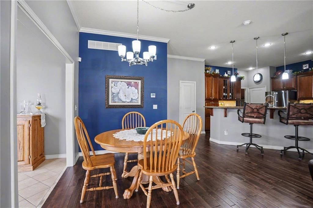 2250 Lake Pointe Drive — photo 5