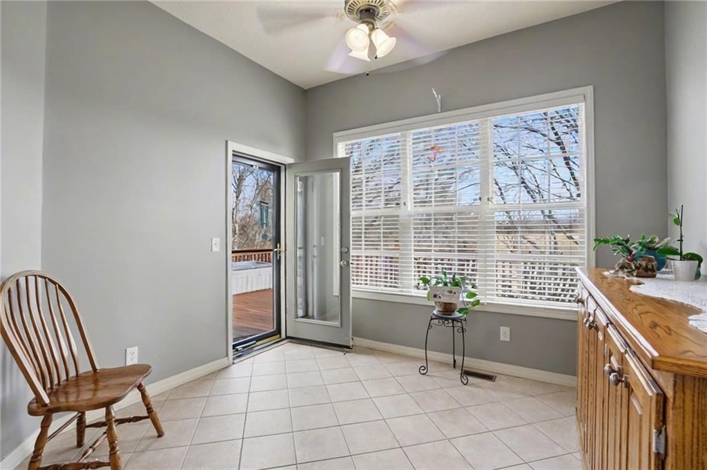 2250 Lake Pointe Drive — photo 6