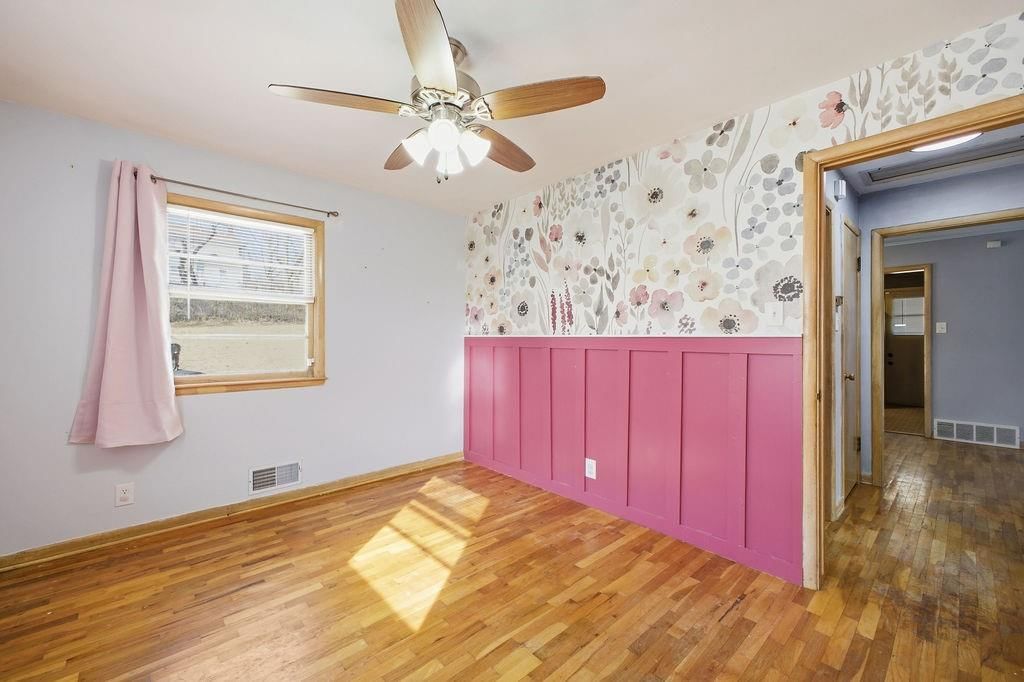 2610 Parallel Avenue — photo 20
