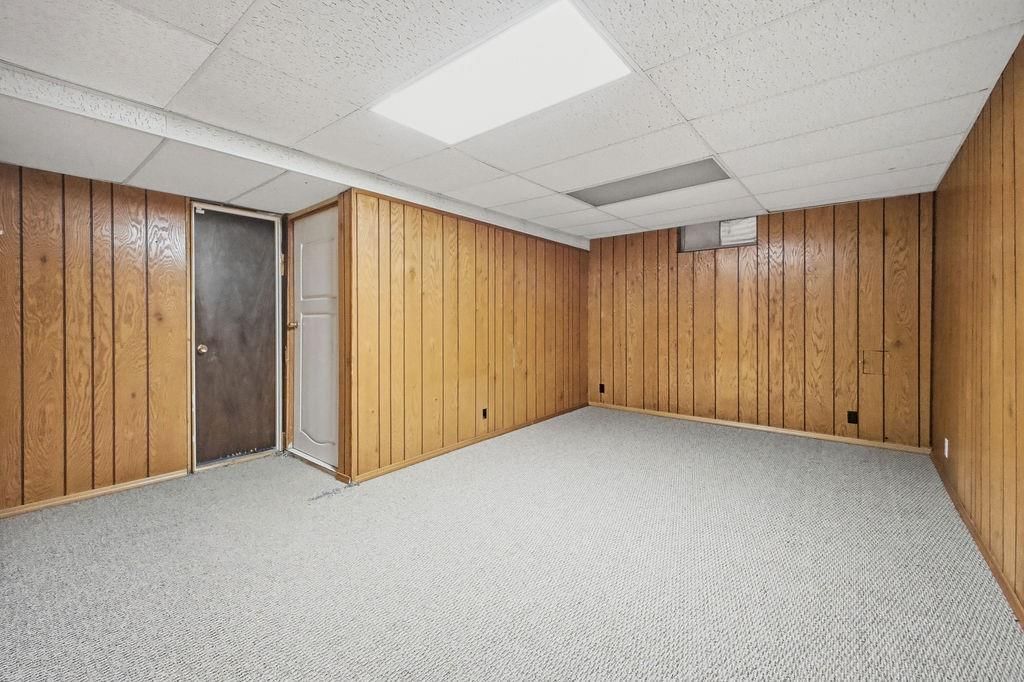 2610 Parallel Avenue — photo 23