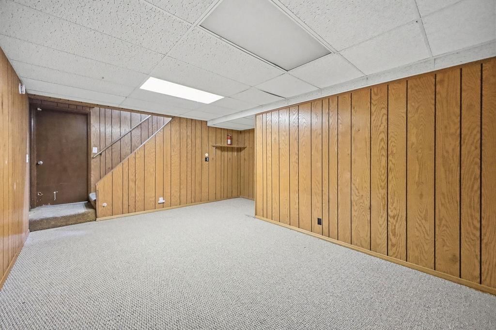 2610 Parallel Avenue — photo 24