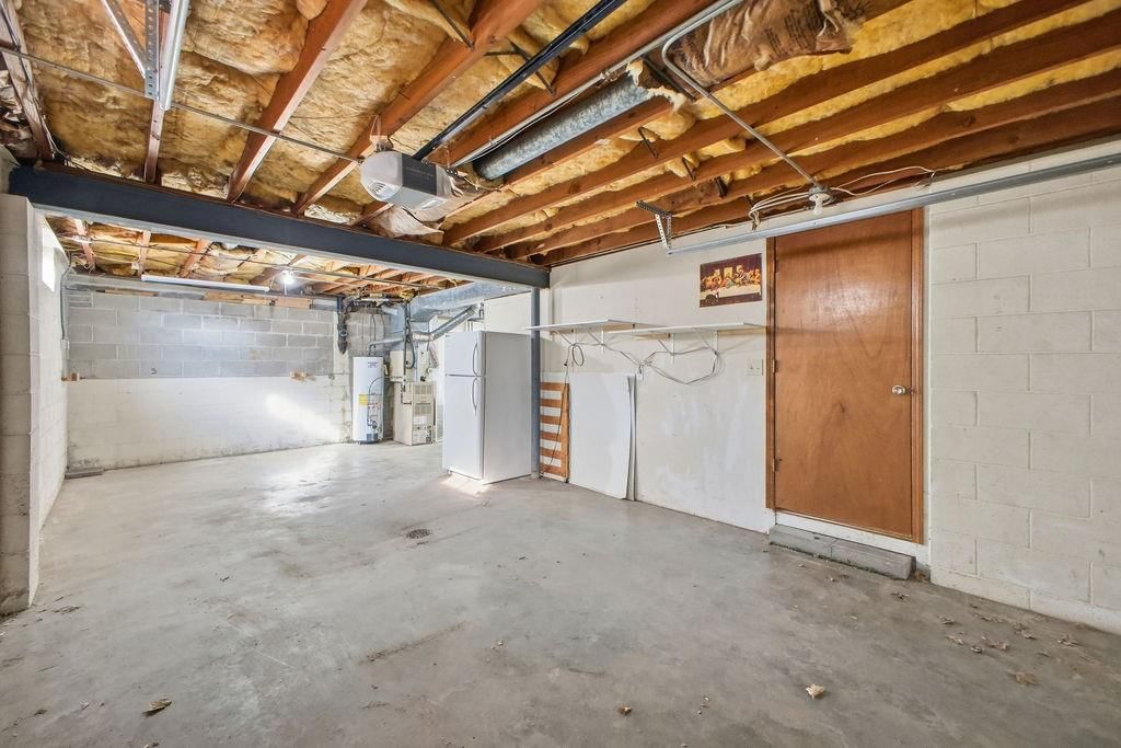 2610 Parallel Avenue — photo 30