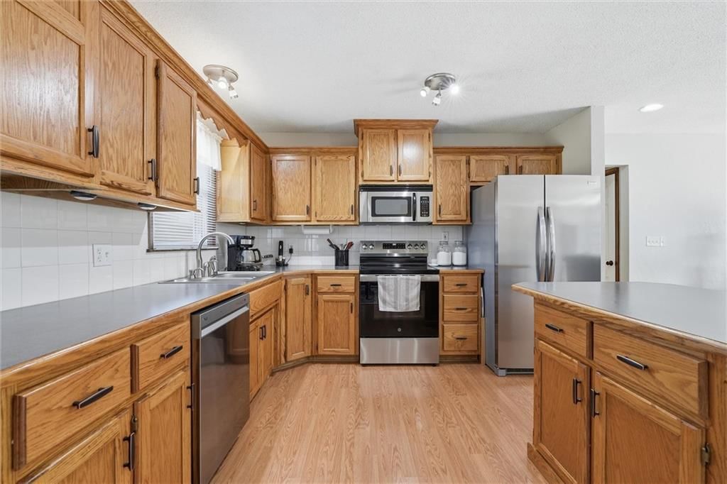 10423 NE 124th Street — photo 13
