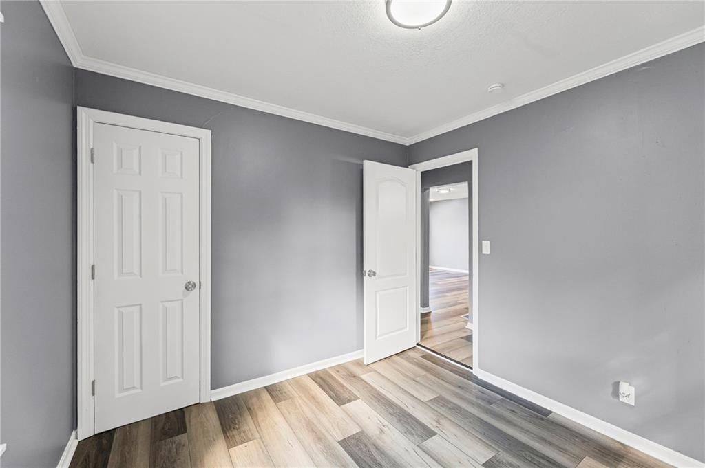 5611 Oakland Avenue — photo 12