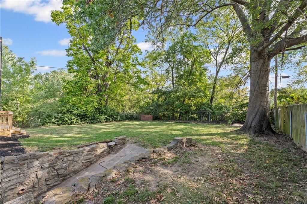 5611 Oakland Avenue — photo 21