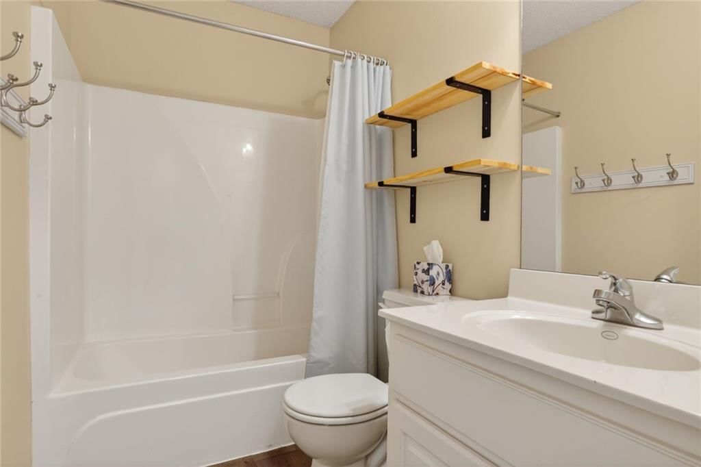740 N Spruce Street — photo 10
