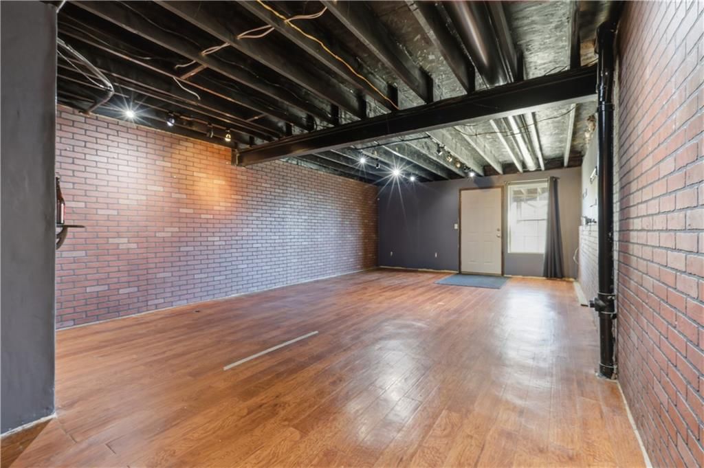 9723 N LEWIS Avenue — photo 24