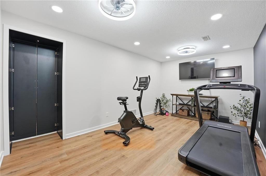 10014 N Palmer Avenue — photo 38