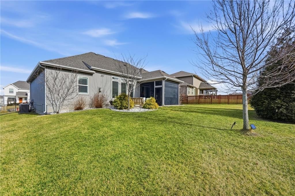 10014 N Palmer Avenue — photo 42