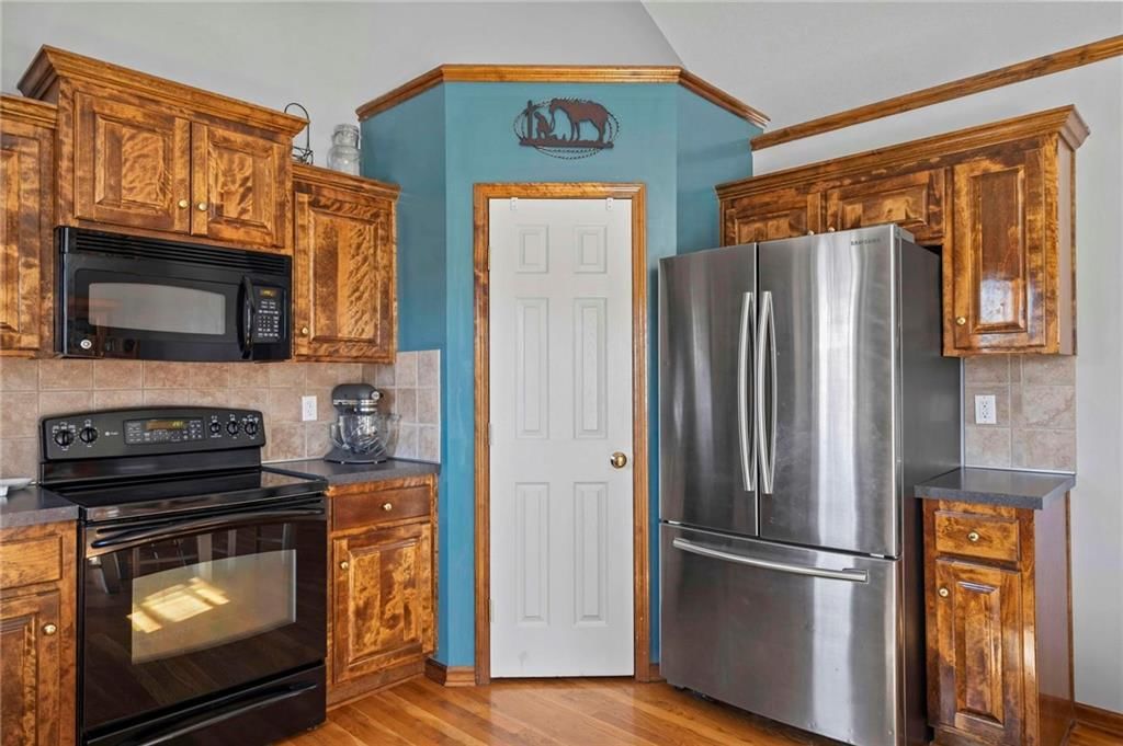 1303 N 3rd Street E — photo 10