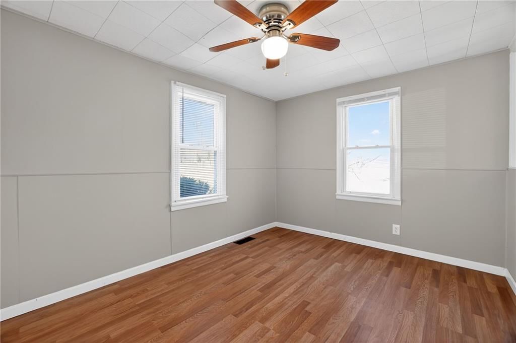 2209 S Hawthorne Avenue — photo 4