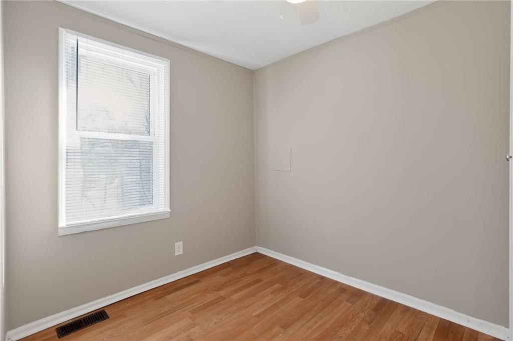2209 S Hawthorne Avenue — photo 8