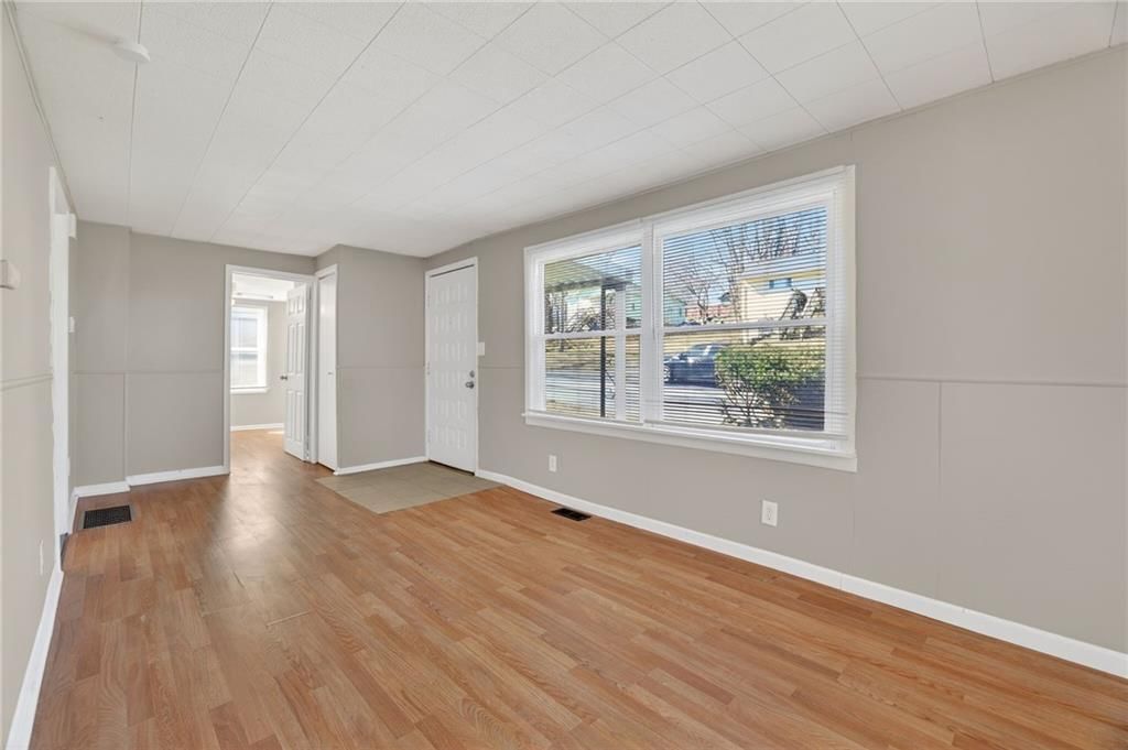 2209 S Hawthorne Avenue — photo 11