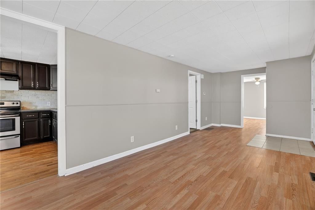 2209 S Hawthorne Avenue — photo 12