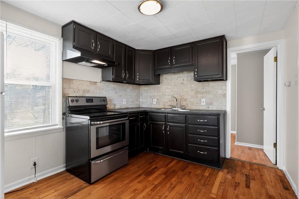 2209 S Hawthorne Avenue — photo 16