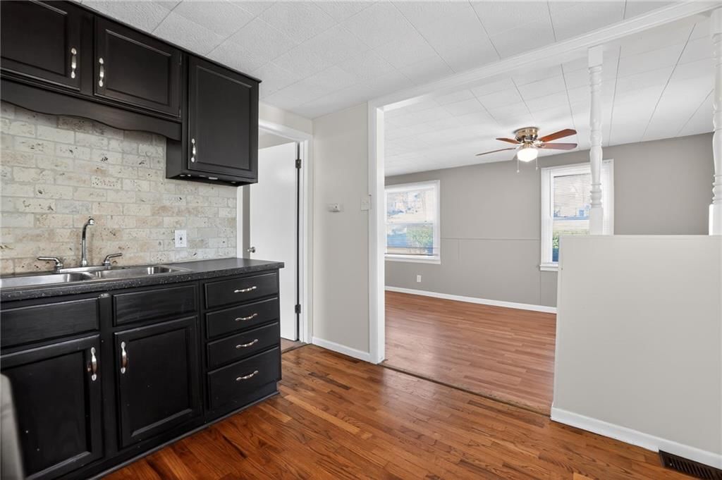 2209 S Hawthorne Avenue — photo 17